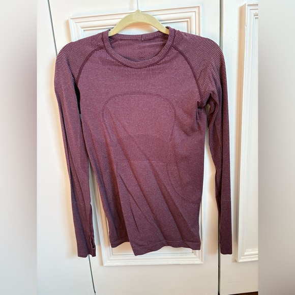 lululemon athletica Tops - NWOT LULULEMON SWIFTLY LONG SLEEVE TEE
